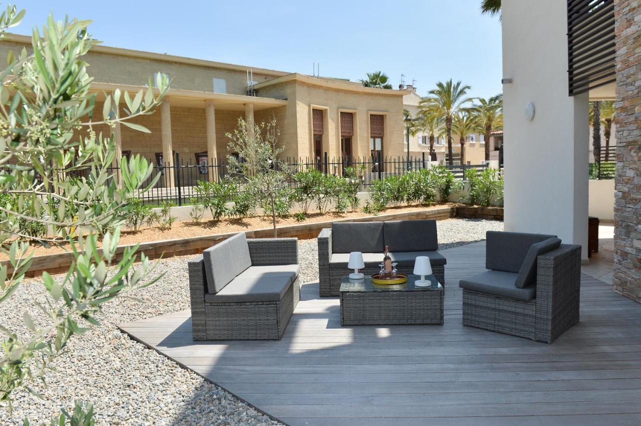 Résidence Le Jardin d'Eugénie Sanary-sur-Mer Esterno foto